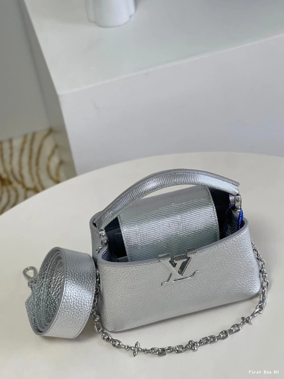 First bag LOUIS MINI CAPUCINES VUITTON 0716